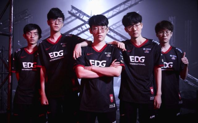 巴萨的策略 巴萨的策略