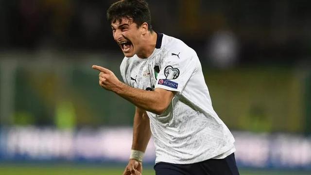 表现出色 表现出色