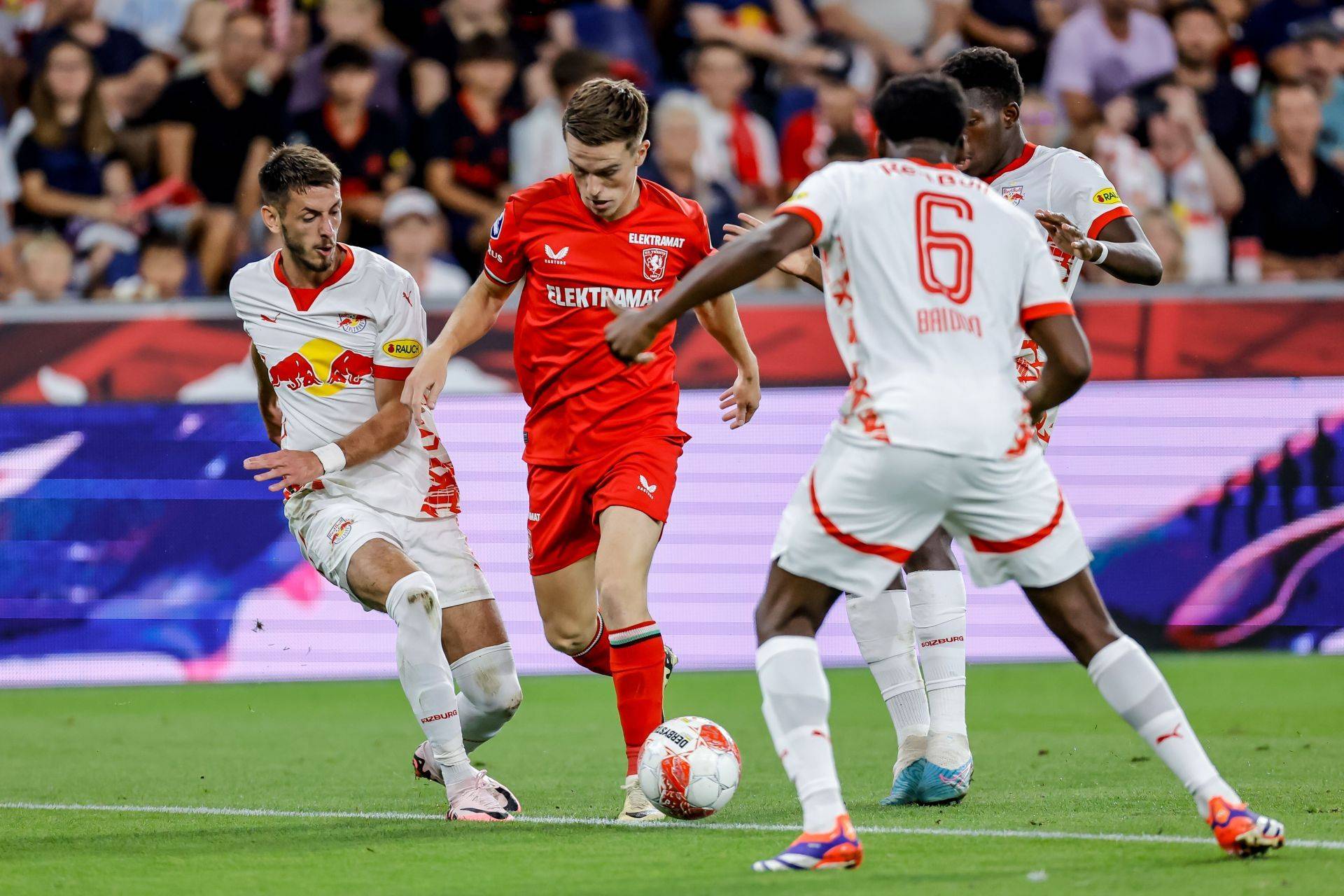 过多方位的 过多方位的